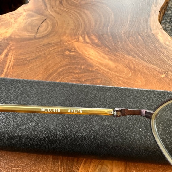 modo Sleek Black and Gold frames with oval Design with RX lenses - Picture 4 of 5